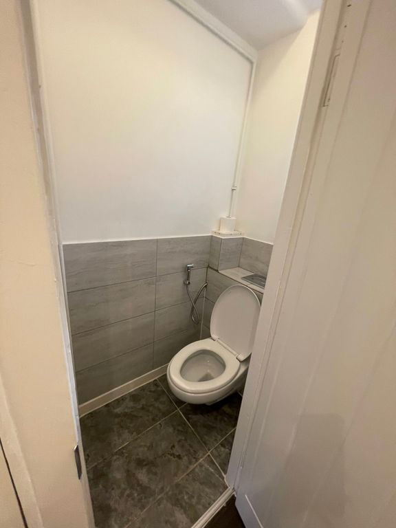 Property photo 2 of 3