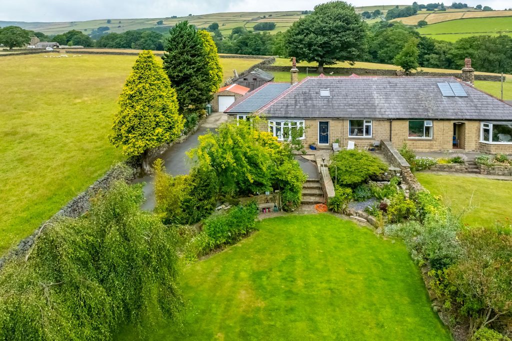 Property photo 1 of 28 Accommodation