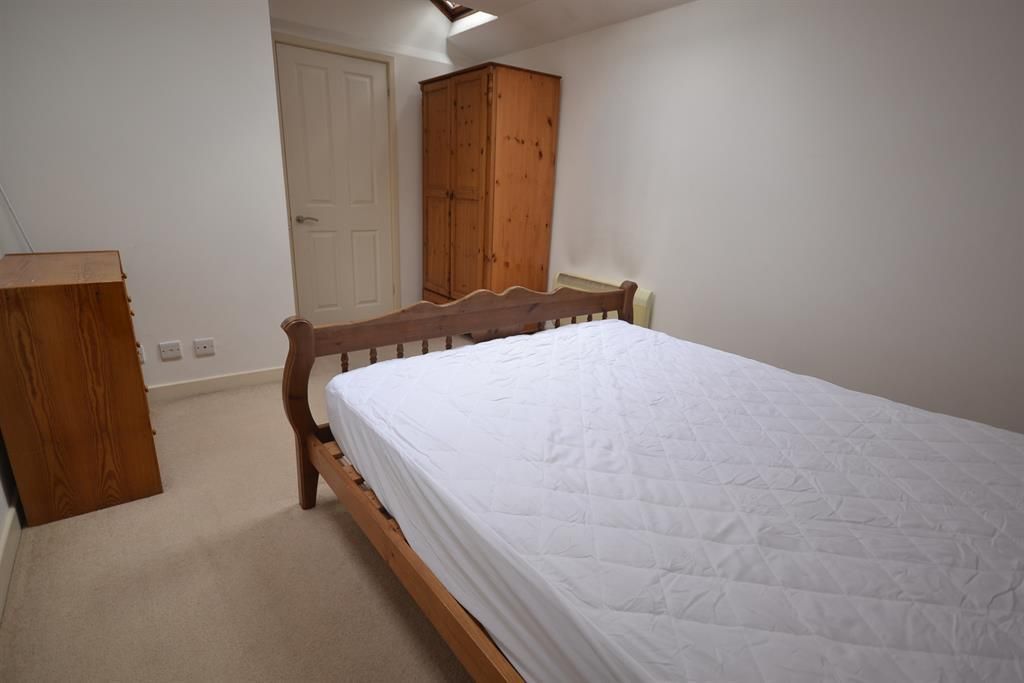 Property photo 3 of 4