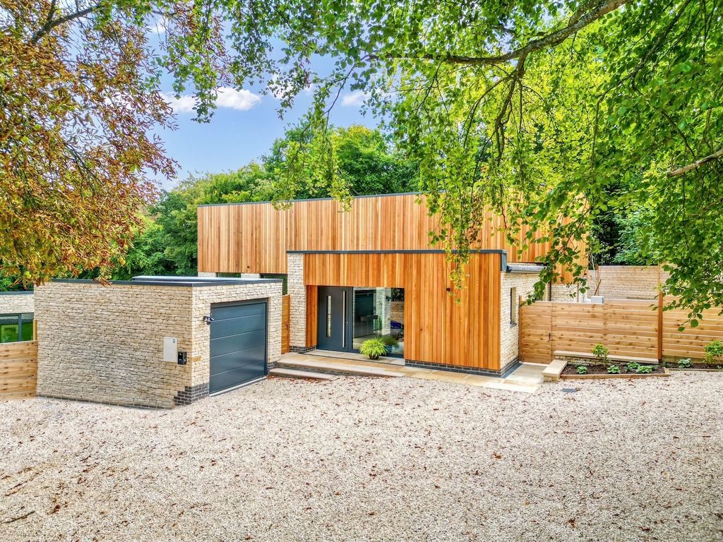 Property photo 1 of 46