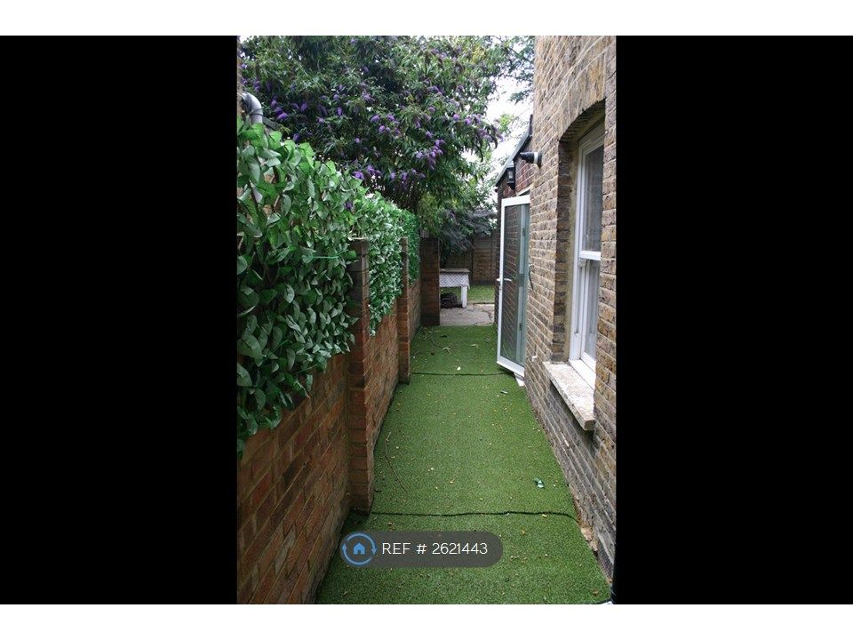 Property photo 2 of 7 Garden Access