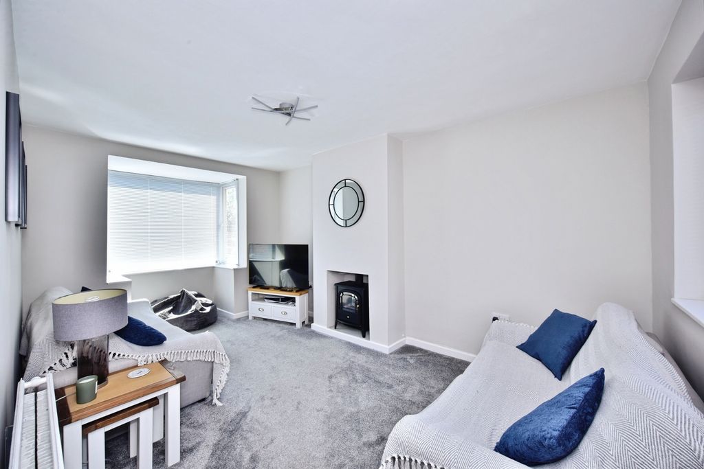 Property photo 2 of 12 Pbox-Img.Jpg