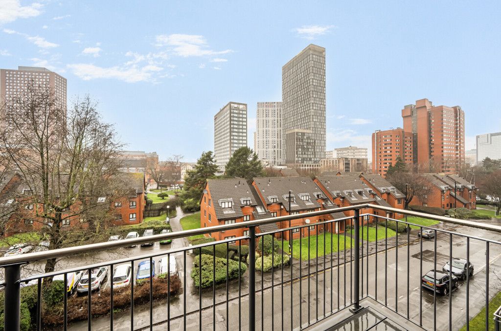 Property photo 1 of 10 1392751-8-6984Abf...