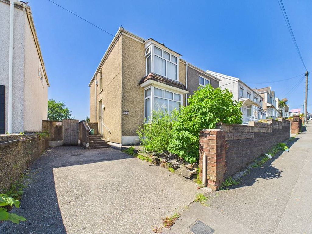 Property photo 1 of 29