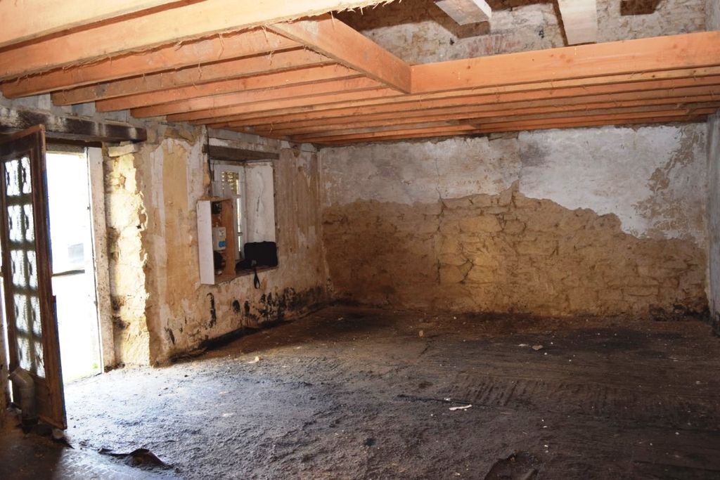 Property photo 2 of 8