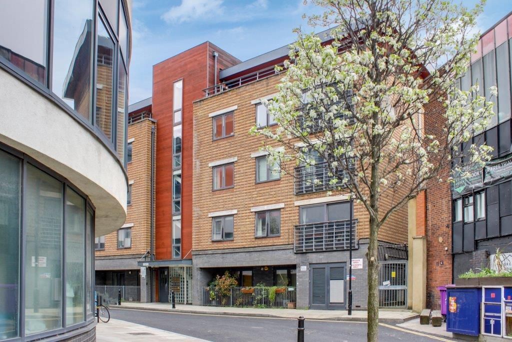 Property photo 2 of 26 Ext2.Jpg