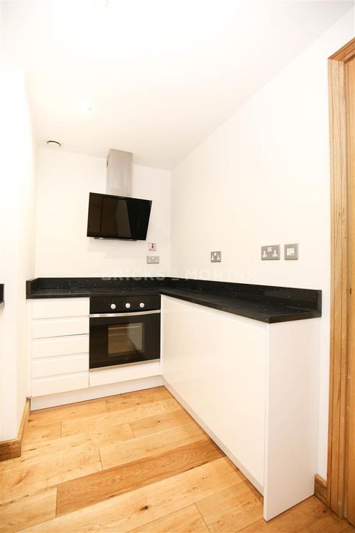 Property photo 3 of 12 Dvmzg8Fhpspr9Hrpy8Nxg0Aewqk.Jpg