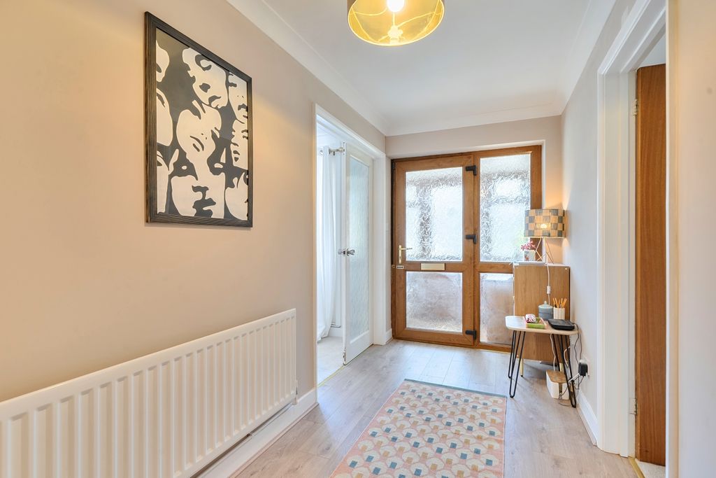 Property photo 2 of 25 1483383-11-6A4650Ae43Fce