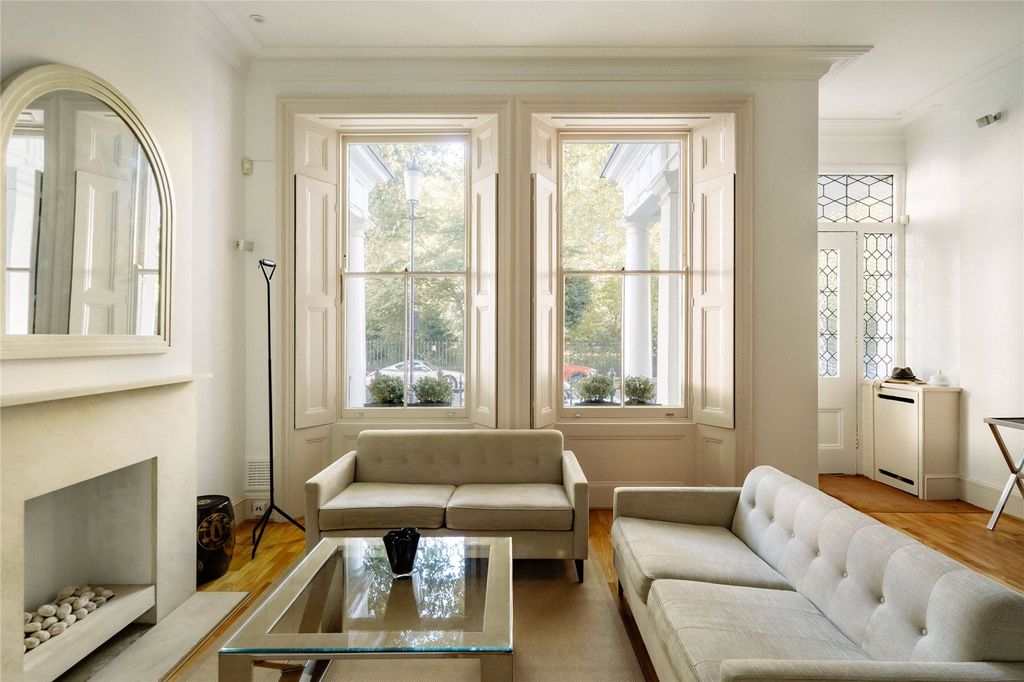 Property photo 2 of 12 Reception