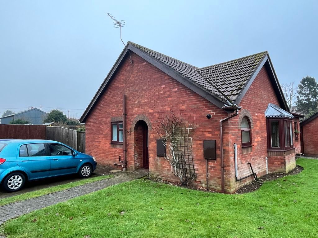 Property photo 1 of 9 Photo 2