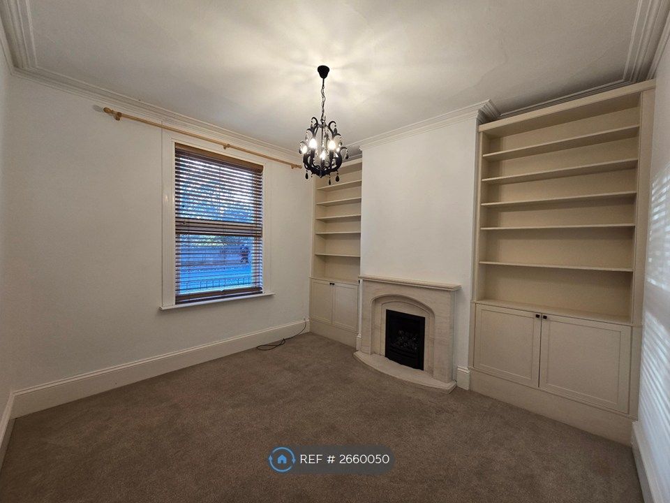 Property photo 2 of 15 Lounge - Reception Room