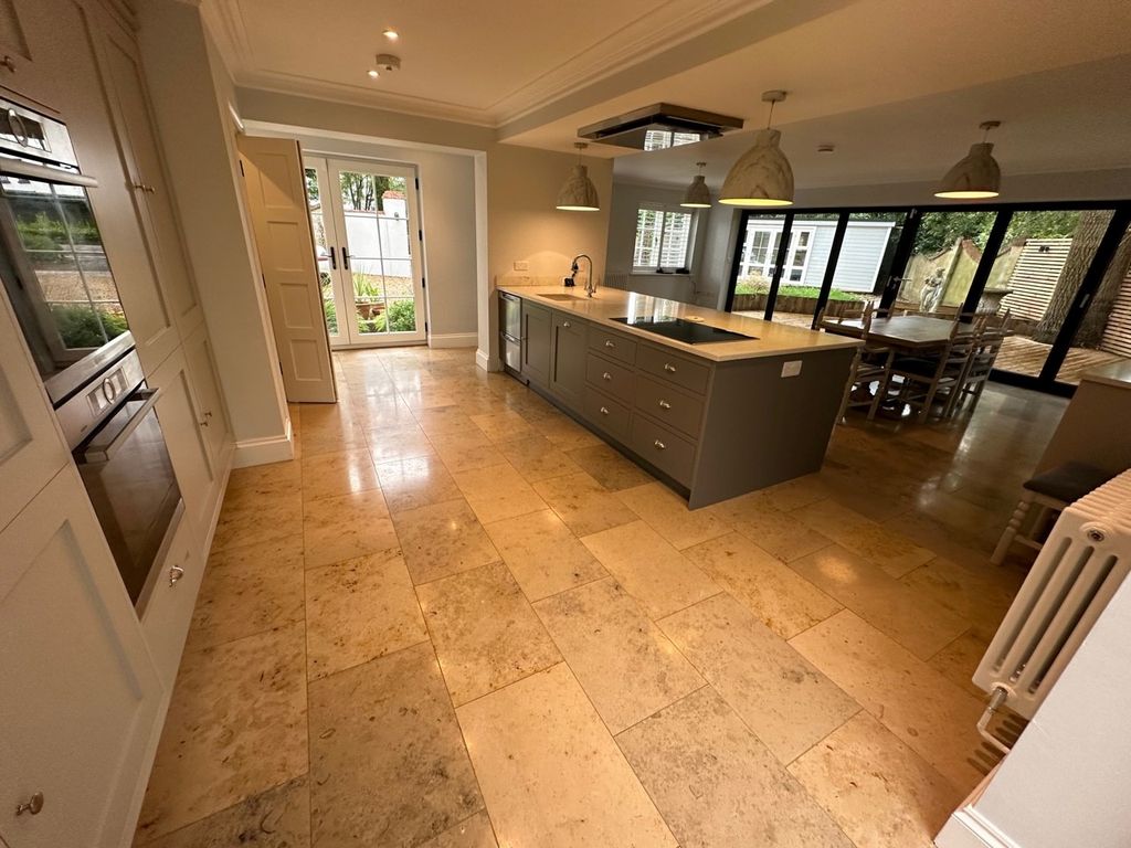 Property photo 2 of 46 Kitchen