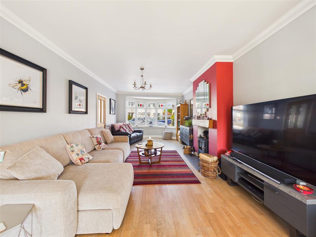 Property photo 2 of 15 Cam05193G0-Pr0178-Still003.Jpg