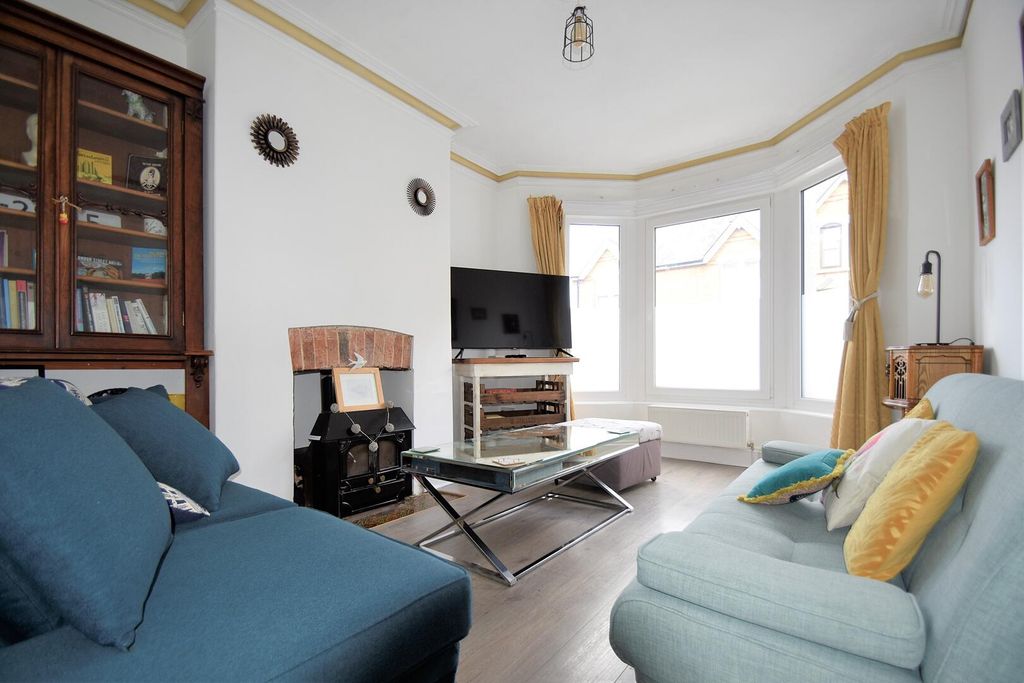 Property photo 2 of 15 Living Room