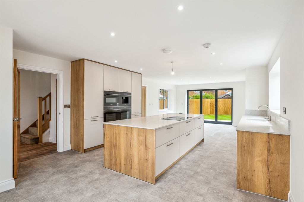 Property photo 3 of 32 Kitchen Dining Family Room