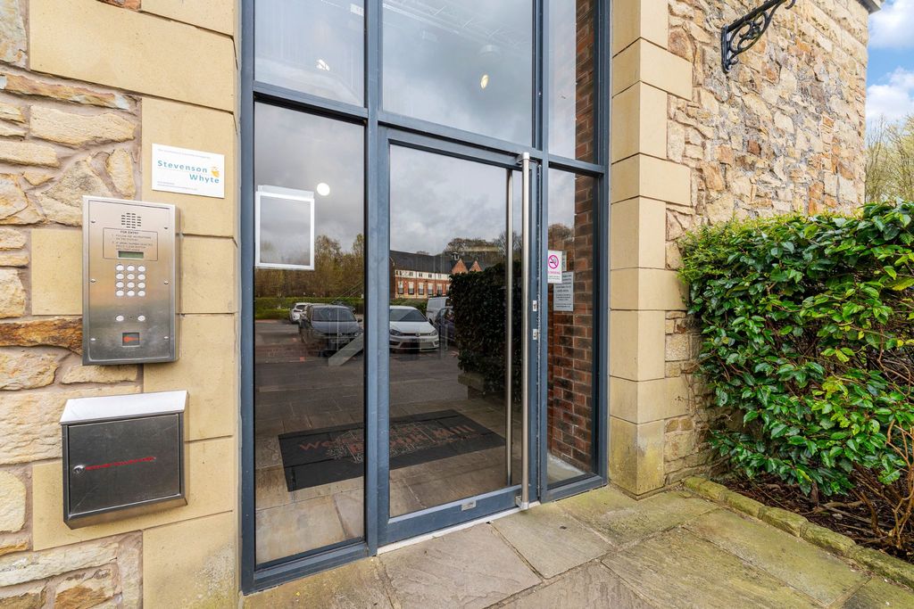 Property photo 2 of 30 Photograph 2