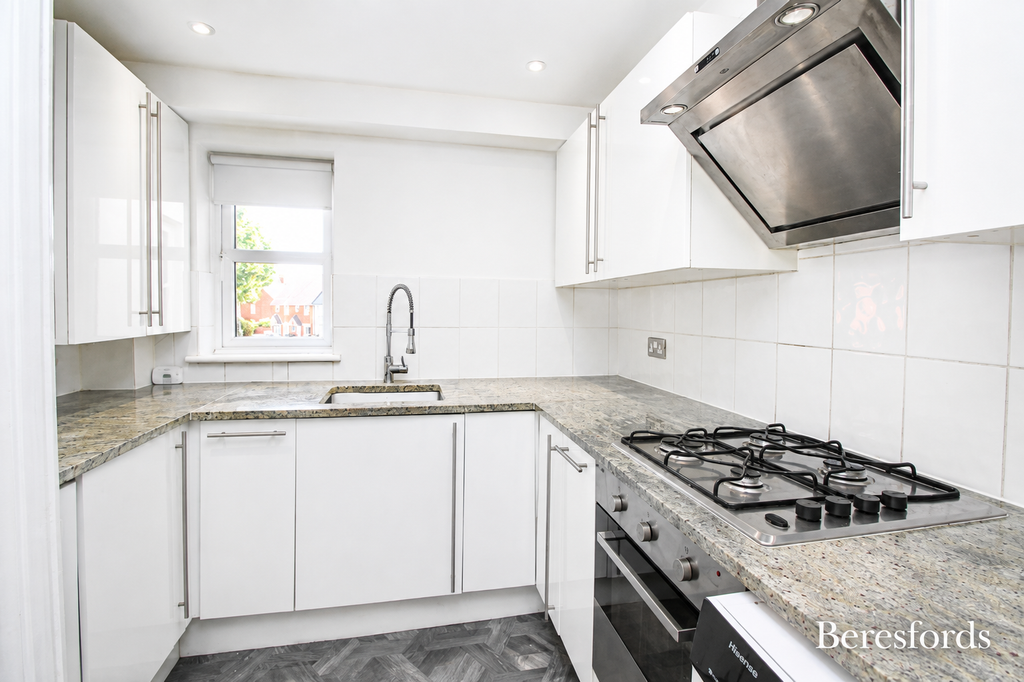 Property photo 3 of 6 Kitchen