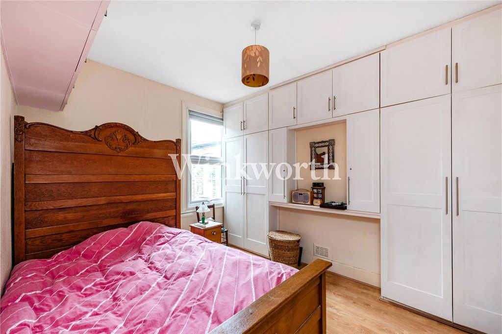 Property photo 2 of 8 Picture No. 07