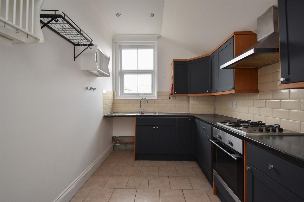 Property photo 2 of 13 Kitchen