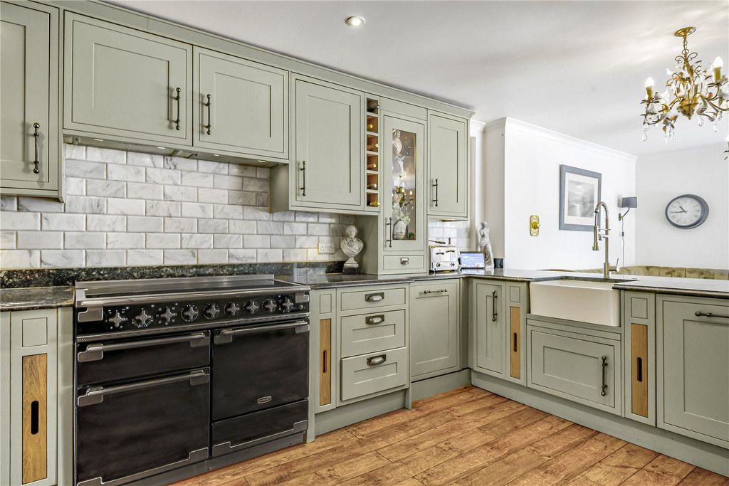 Property photo 2 of 44 Kitchen