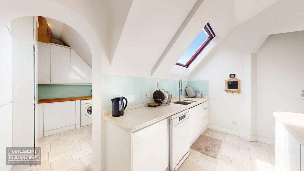 Property photo 2 of 15 Palmerston Court, 11 Elmfield Close - Nda1Hmq3Gmrd