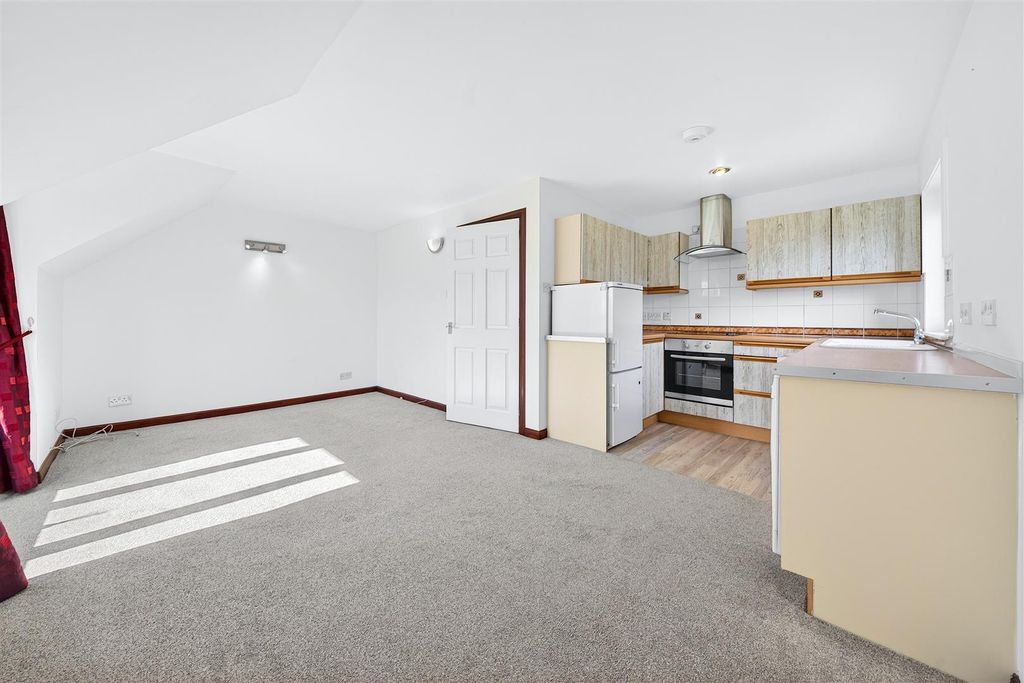 Property photo 1 of 14 Lounge Kitchen Diner.Jpg