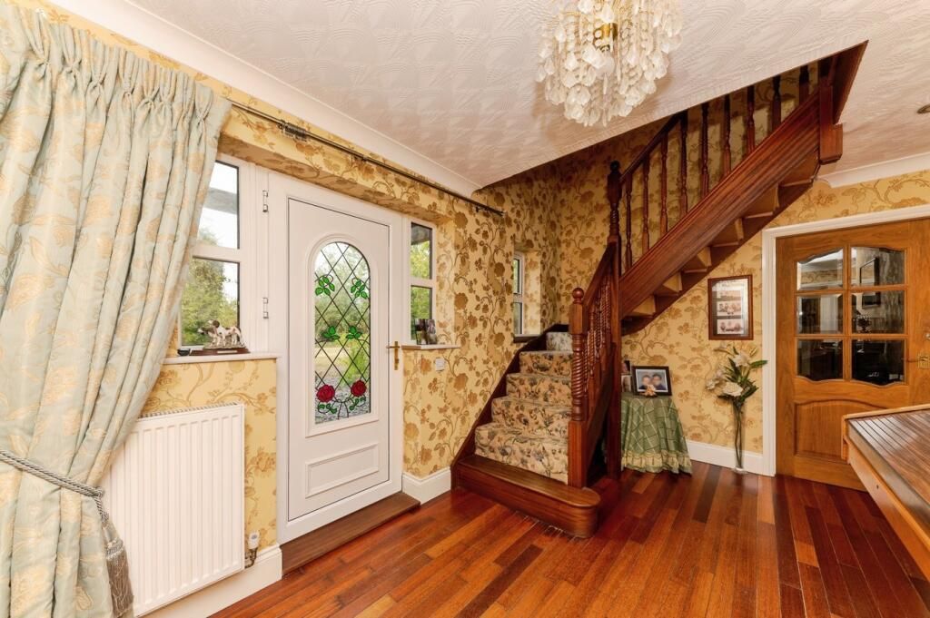 Property photo 2 of 29