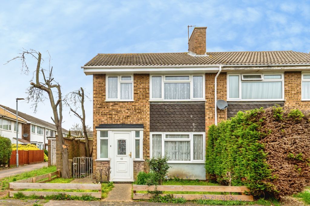 Property photo 2 of 20