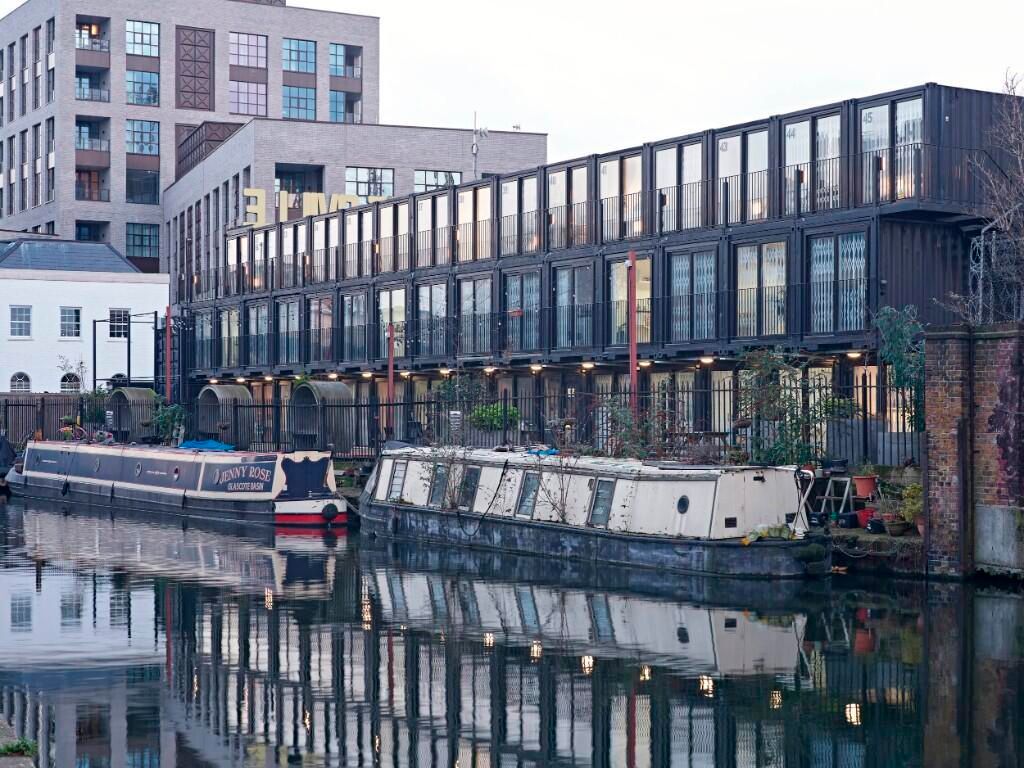 Property photo 1 of 6 Photo 2