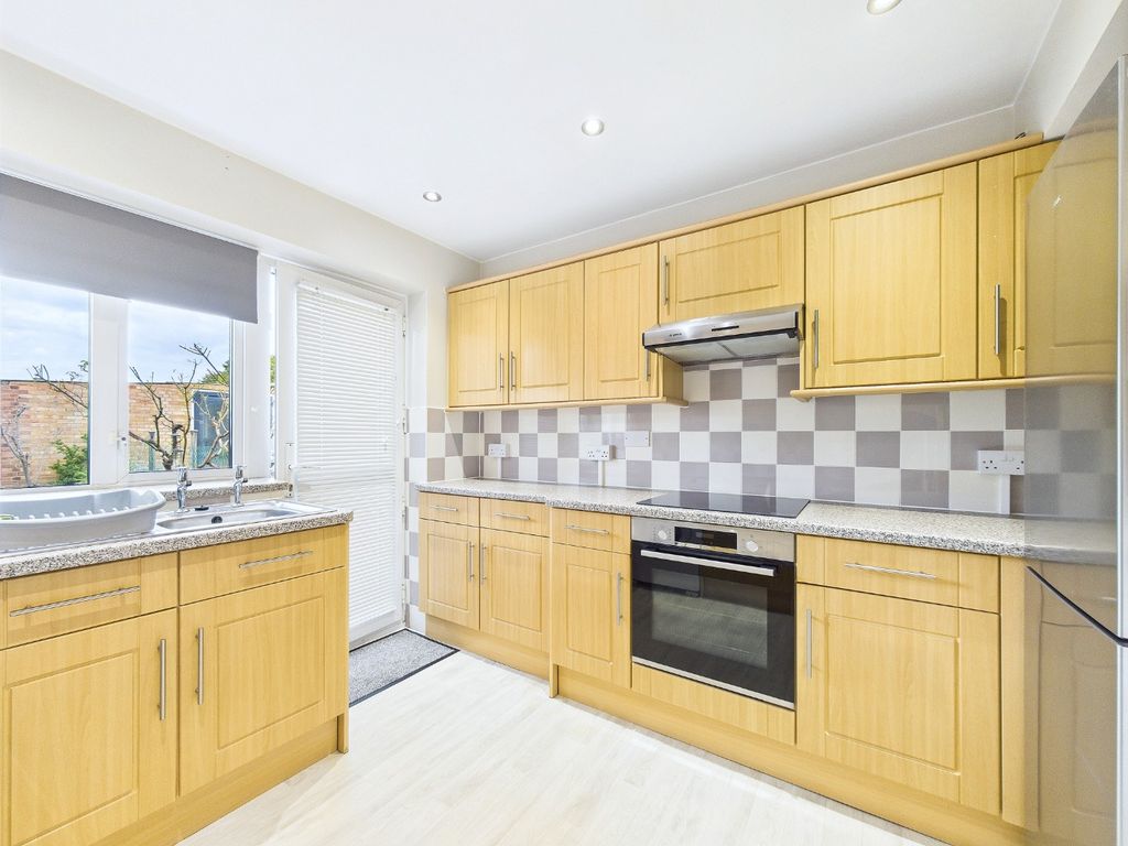 Property photo 3 of 11 1047026