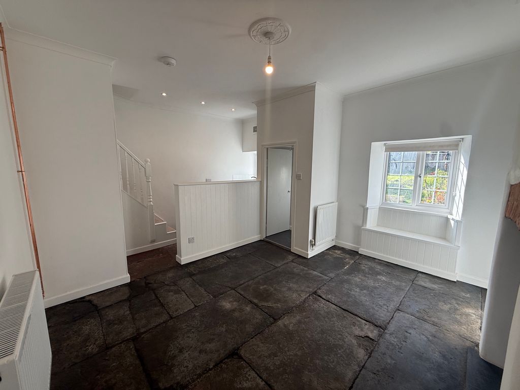 Property photo 3 of 11 Image