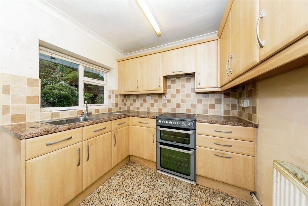 Property photo 2 of 17 Picture No. 13