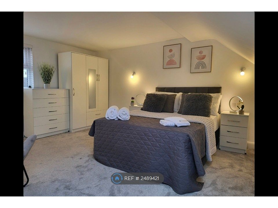 Property photo 3 of 35