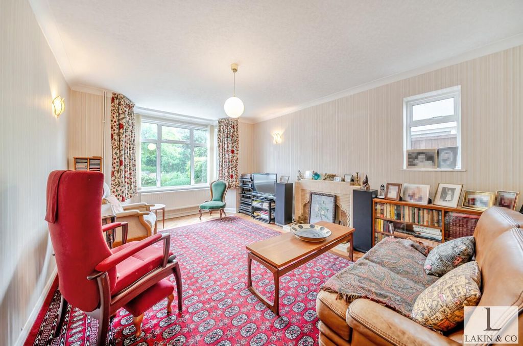Property photo 2 of 15