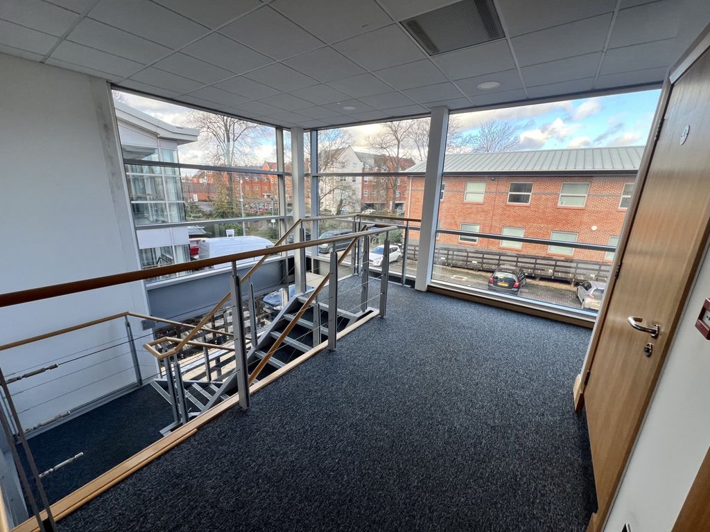 Property photo 2 of 4