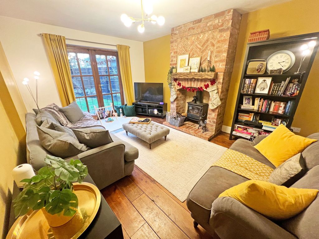 Property photo 2 of 19