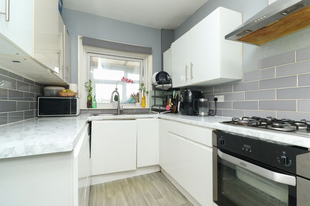 Property photo 2 of 10 Picture 2