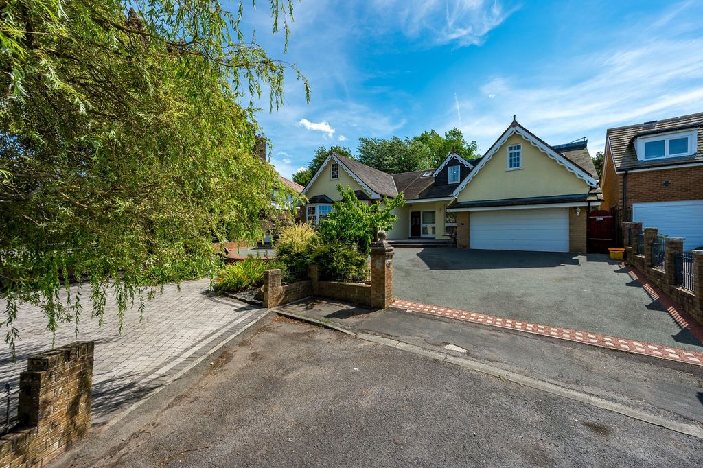 Property photo 1 of 26