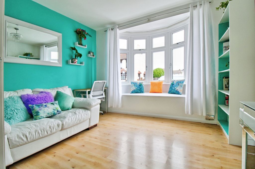 Property photo 2 of 22 28