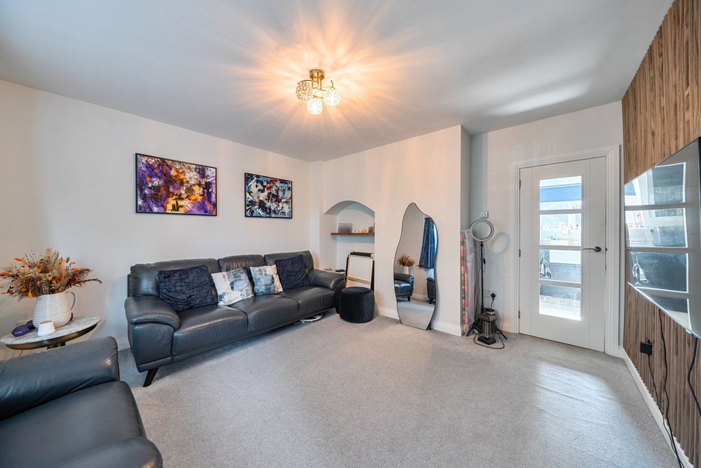 Property photo 3 of 20 1494858-2-6A59F4F...