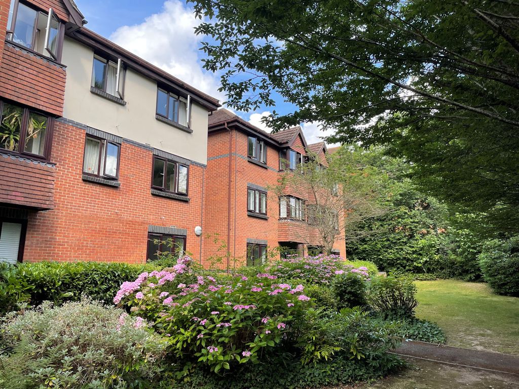 Property photo 1 of 5