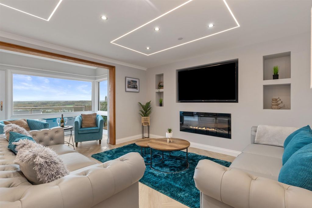 Property photo 1 of 43 4 Bevlin Hall Saundersfoot -   Final Edits_-13.Jpg