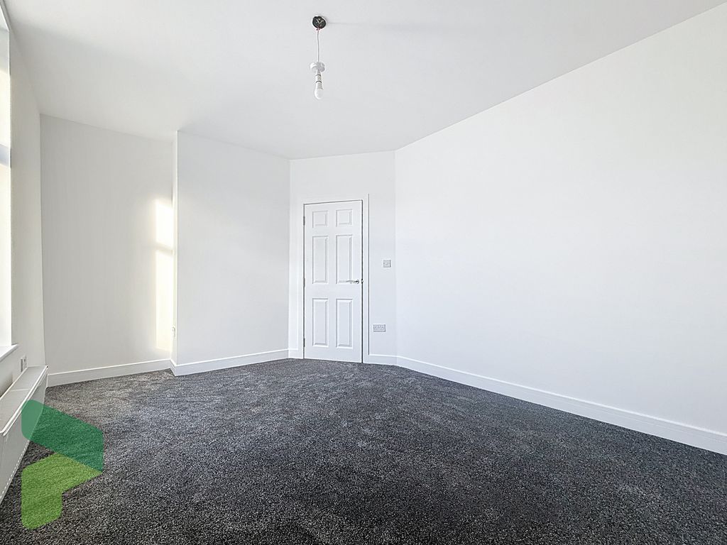 Property photo 2 of 12 Bedroom 1