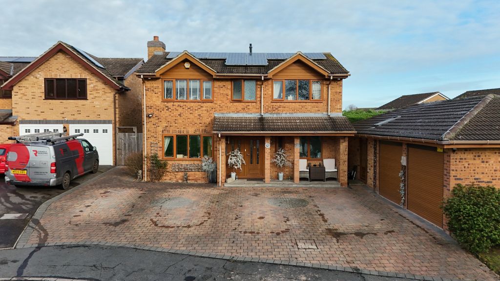 Property photo 1 of 40 4625190