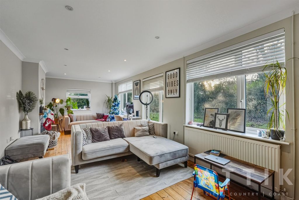 Property photo 2 of 47 Ar705220.Jpg