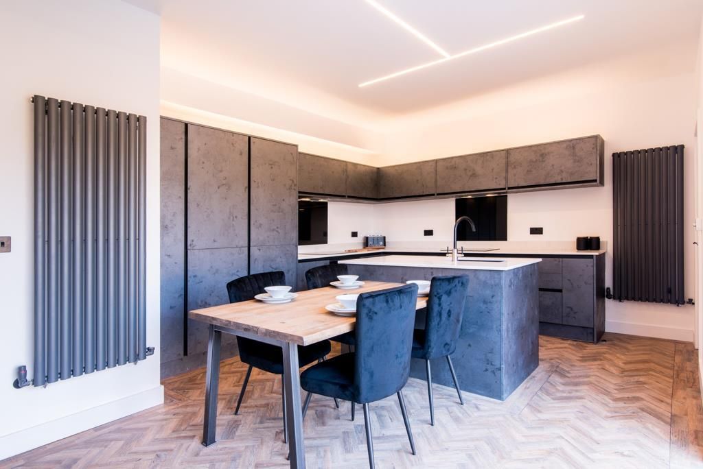 Property photo 3 of 16 17 Elm av H Res (2 Of 35).Jpg