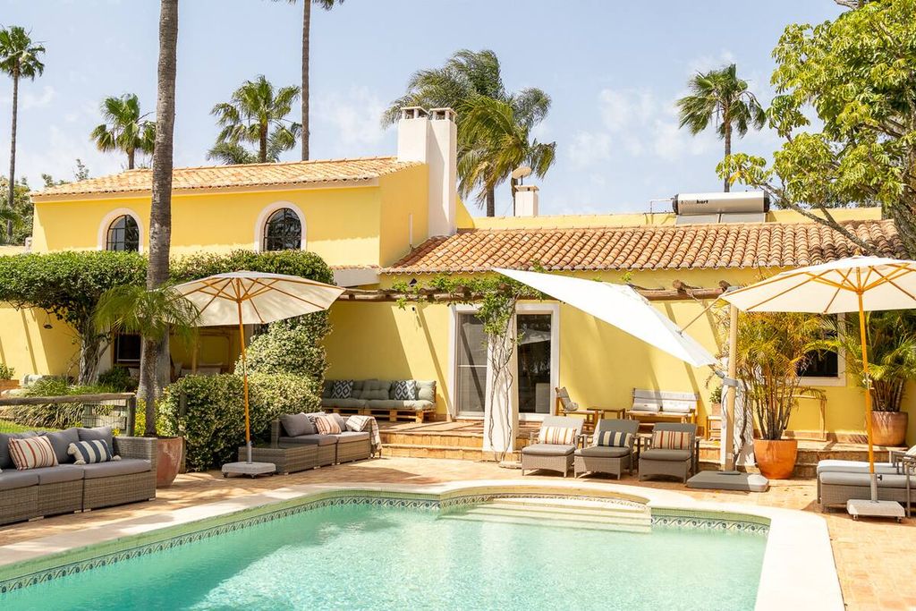 Property photo 1 of 64