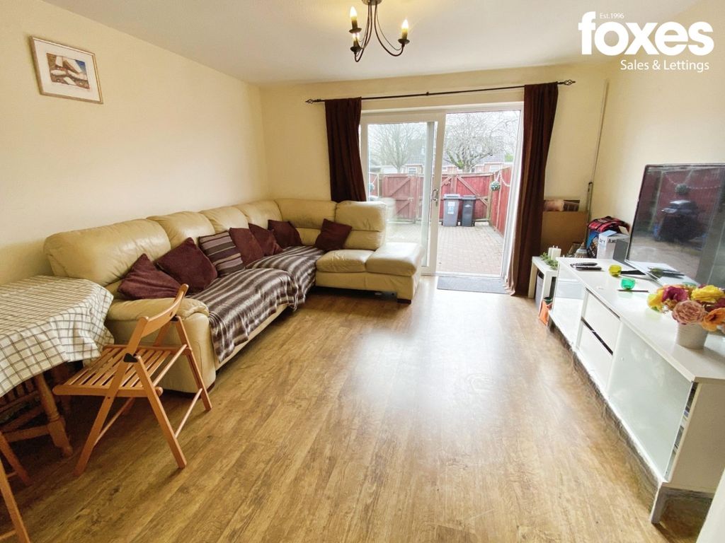Property photo 2 of 10 3945113