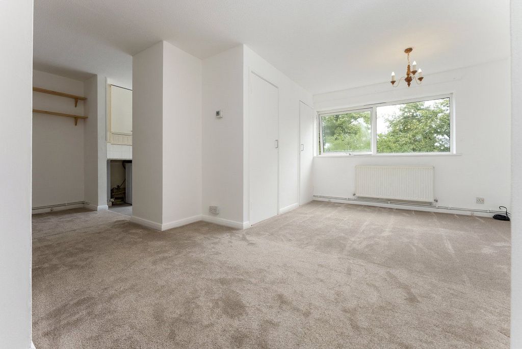 Property photo 2 of 15 Picture No. 01