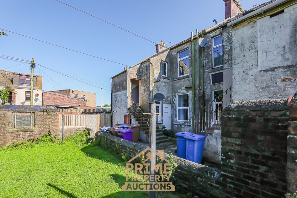 Property photo 2 of 16